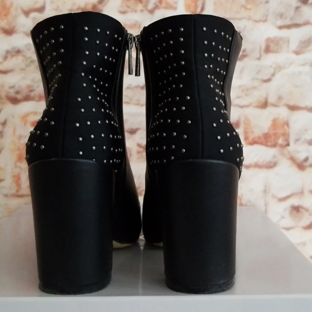 Jessica Simpson Zerellah Studded Booties